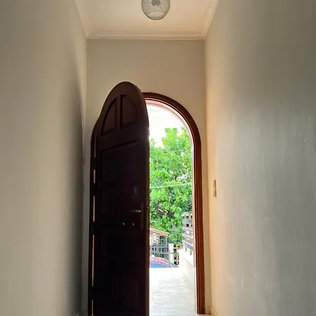 Zeus Apartment *