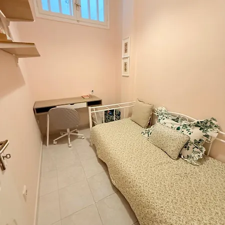 Zeus Apartment
